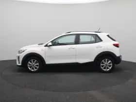 Kia Stonic (2022) thumbnail 4