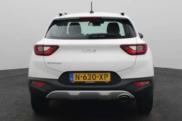 Kia Stonic (2022) thumbnail 5