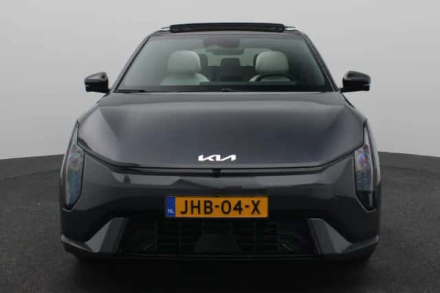 Kia EV4 (2025) thumbnail 3