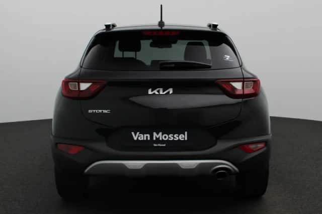 Kia Stonic (2024) thumbnail 5