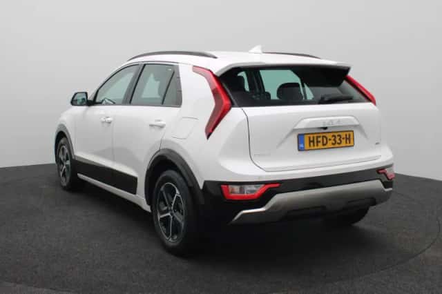Kia Niro (2025) thumbnail 2