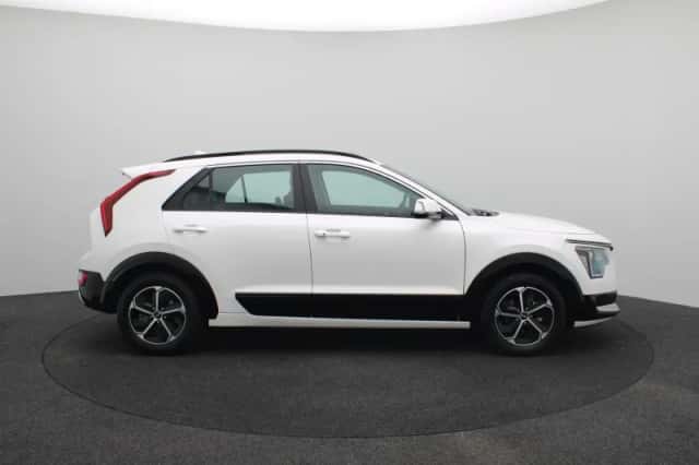 Kia Niro (2025) thumbnail 6