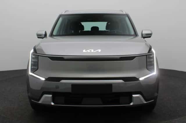 Kia EV9 (2026) thumbnail 3