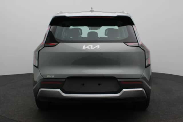 Kia EV9 (2026) thumbnail 5