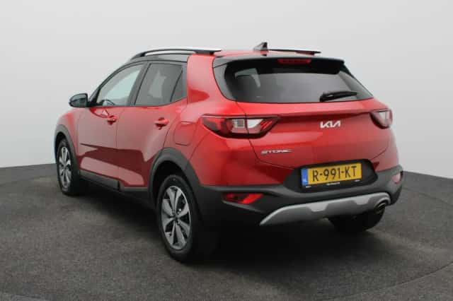 Kia Stonic (2022) thumbnail 2