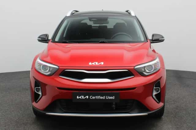 Kia Stonic (2022) thumbnail 3