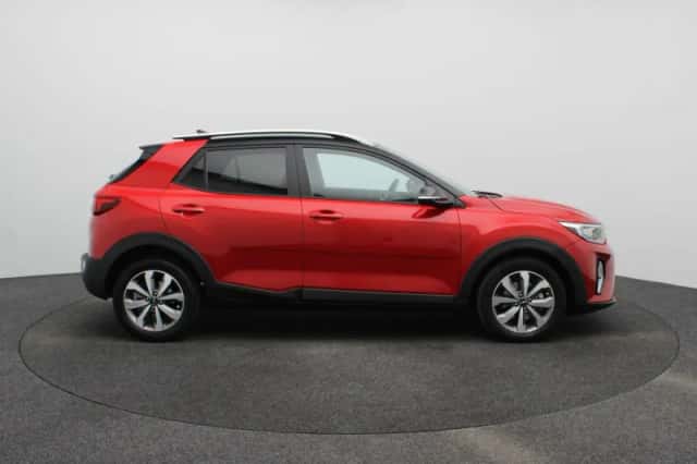 Kia Stonic (2022) thumbnail 6