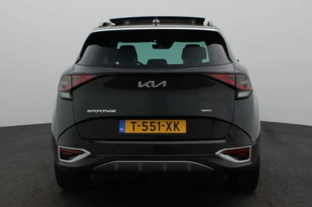 Kia Sportage (2023) thumbnail 5