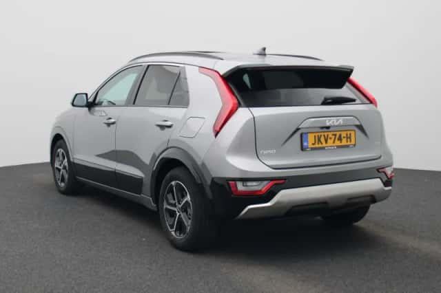 Kia Niro (2025) thumbnail 2