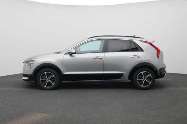 Kia Niro (2025) thumbnail 4