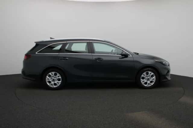 Kia Ceed Sportswagon (2024) thumbnail 6