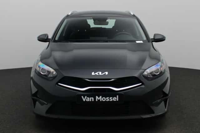 Kia Ceed Sportswagon (2024) thumbnail 3