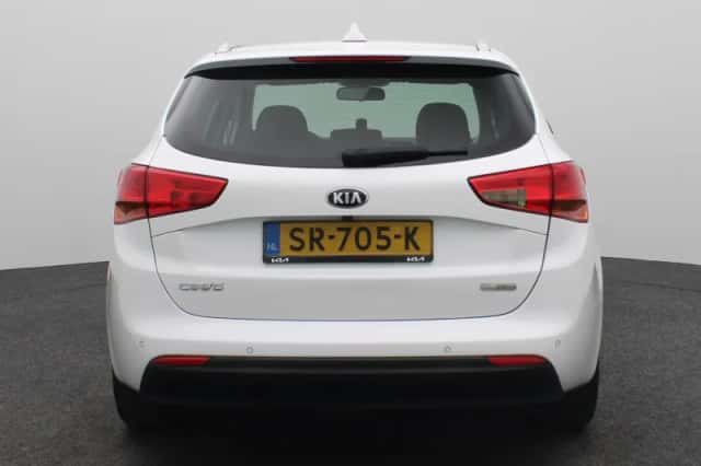 Kia Cee'd (2018) thumbnail 6