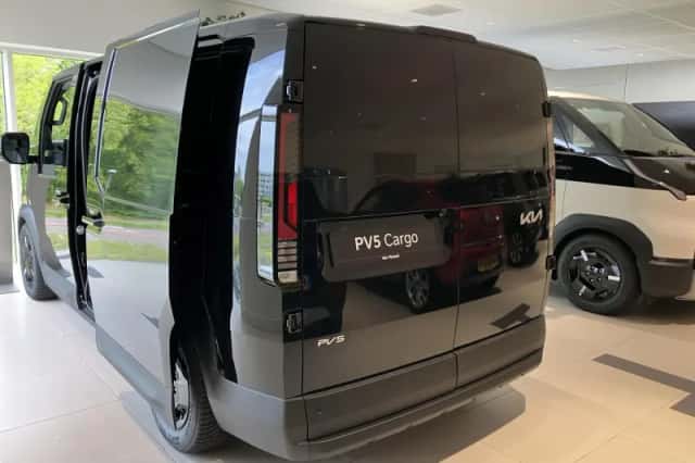 Kia PV5 (2026) thumbnail 3