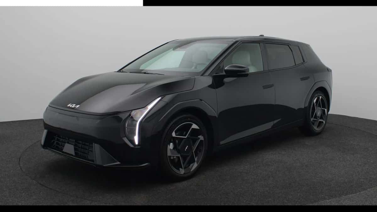 Kia EV4 — foto 1