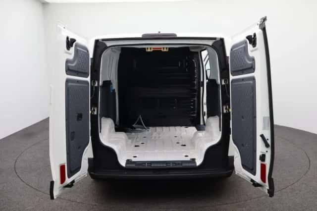 Kia PV5 (2025) thumbnail 6