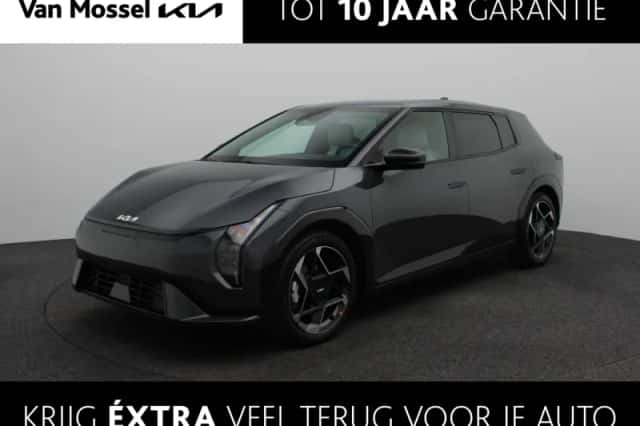 Kia EV4 (2026) thumbnail 1