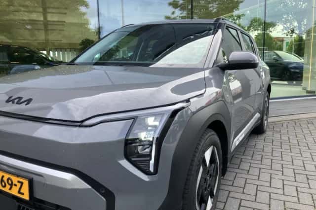 Kia EV3 (2026) thumbnail 3