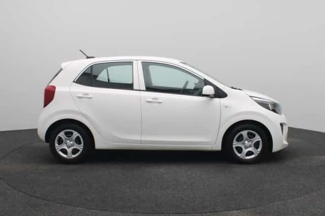Kia Picanto (2022) thumbnail 6