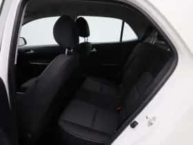 Kia Picanto (2022) thumbnail 10
