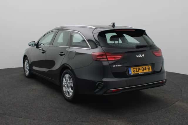 Kia Ceed Sportswagon (2025) thumbnail 2