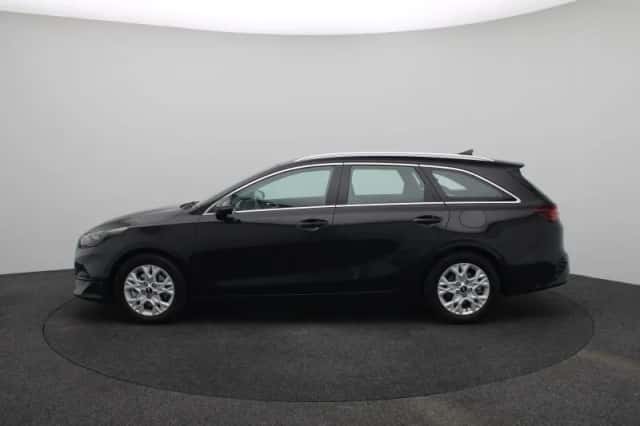 Kia Ceed Sportswagon (2025) thumbnail 4