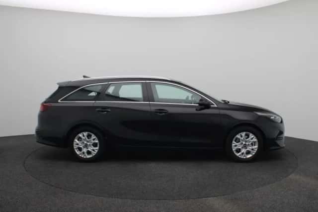 Kia Ceed Sportswagon (2025) thumbnail 6
