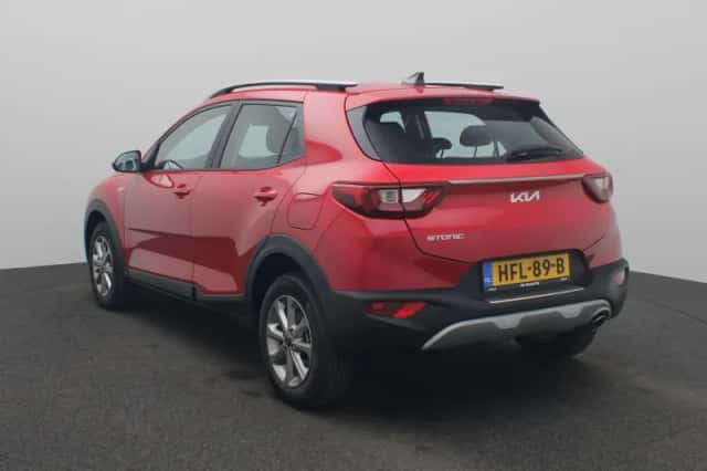 Kia Stonic (2025) thumbnail 2
