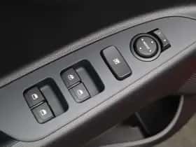 Kia Stonic thumbnail 25