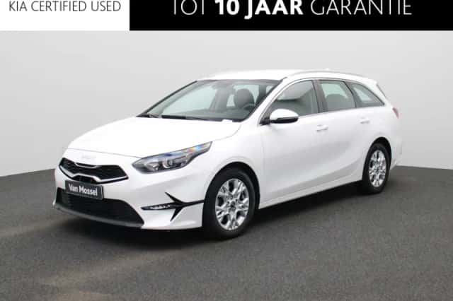 Kia Ceed Sportswagon (2024) thumbnail 1