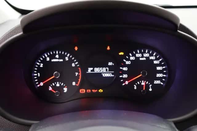 Kia Picanto (2020) thumbnail 6