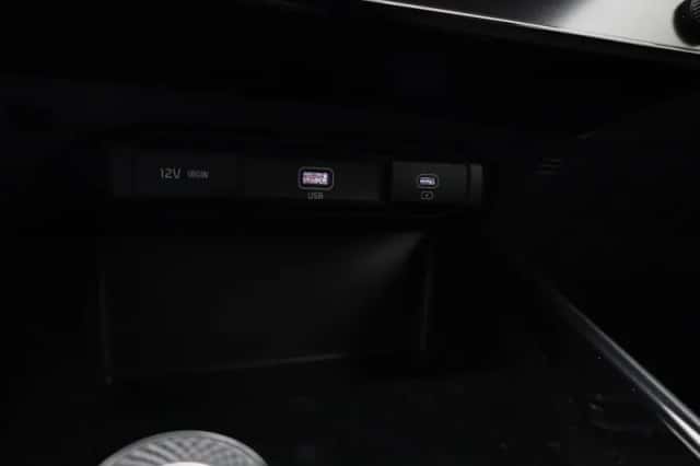 Kia Niro EV (2025) thumbnail 30