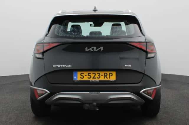Kia Sportage (2023) thumbnail 5