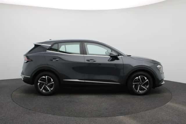 Kia Sportage (2023) thumbnail 6