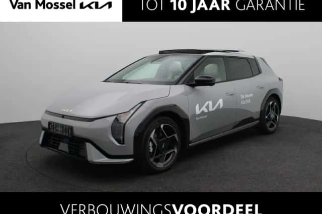 Kia EV4 (2025) thumbnail 1