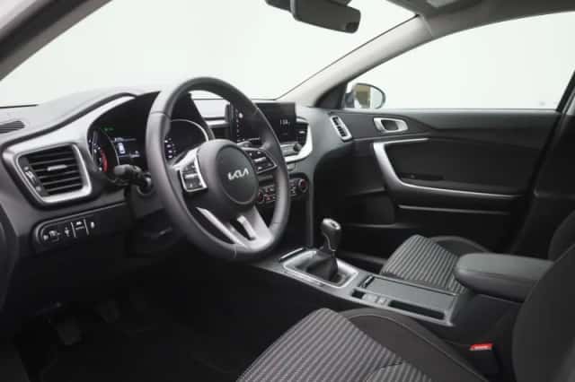 Kia Ceed Sportswagon (2024) thumbnail 28