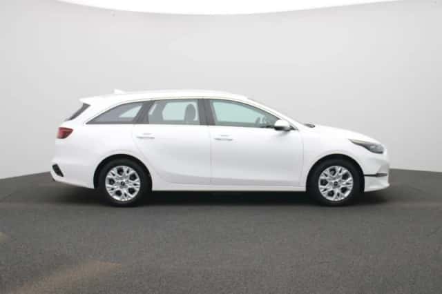 Kia Ceed Sportswagon (2024) thumbnail 8