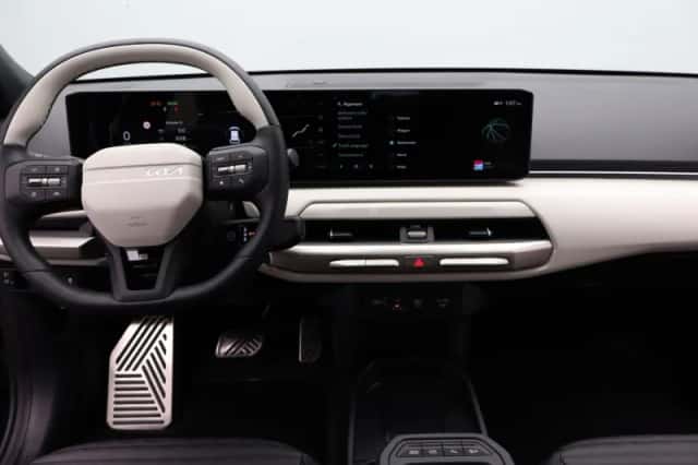 Kia EV4 (2026) thumbnail 8