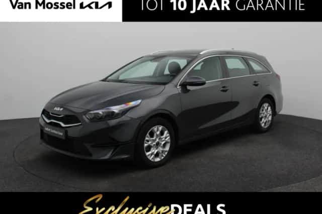 Kia Ceed Sportswagon (2022) thumbnail 1
