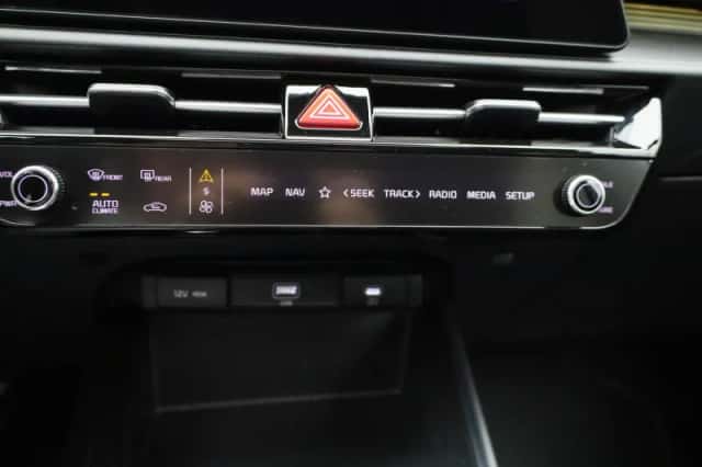 Kia Niro (2025) thumbnail 23