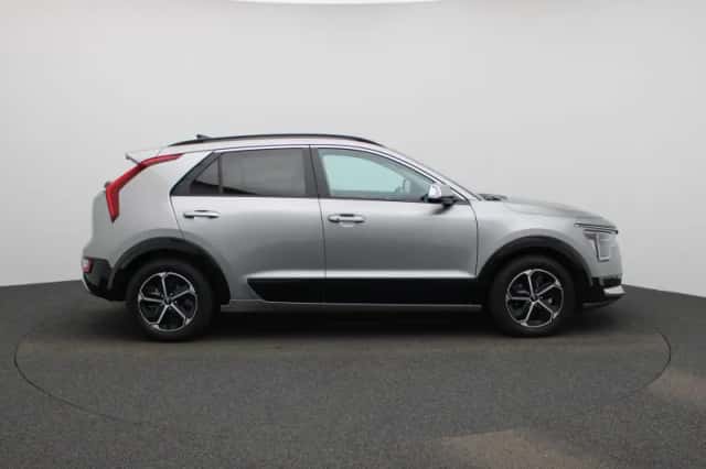 Kia Niro (2025) thumbnail 7