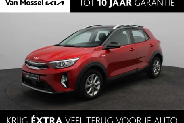 Kia Stonic (2023) thumbnail 1