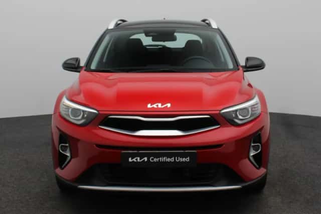 Kia Stonic (2023) thumbnail 3