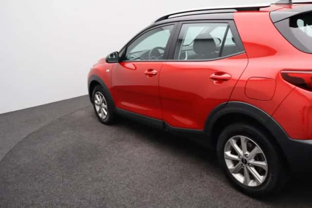 Kia Stonic (2023) thumbnail 32