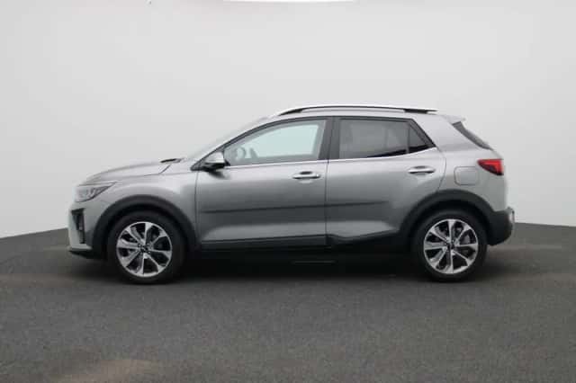 Kia Stonic (2024) thumbnail 6