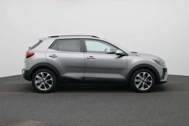 Kia Stonic (2024) thumbnail 8