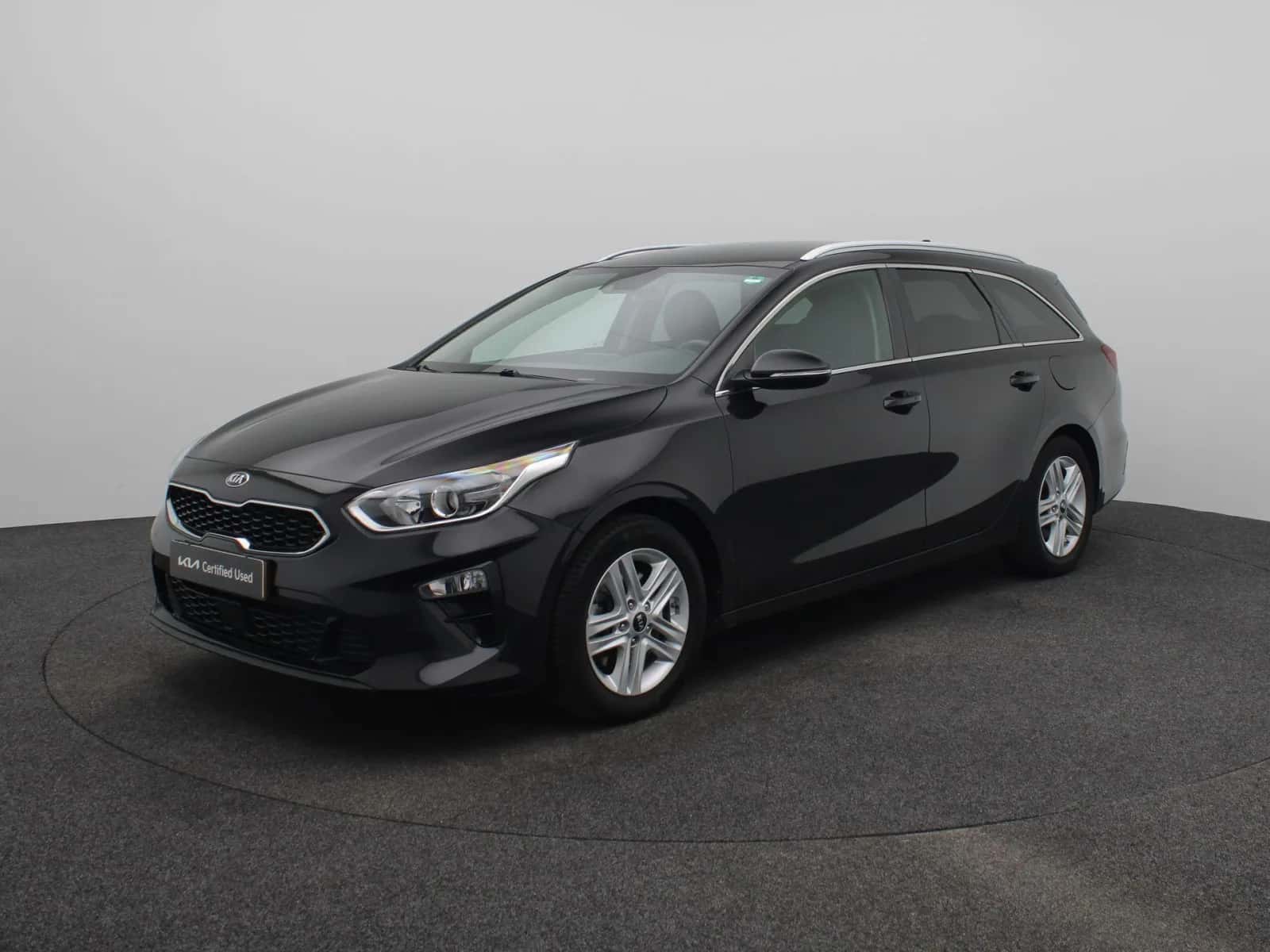 Kia Ceed Sportswagon (2019) — foto 1