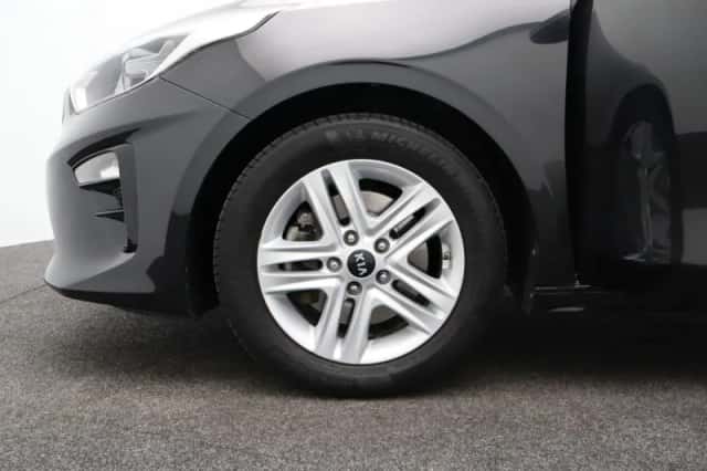 Kia Ceed Sportswagon (2019) thumbnail 20