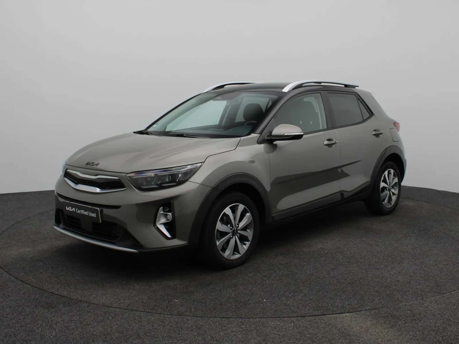Kia Stonic (2023) — foto 1