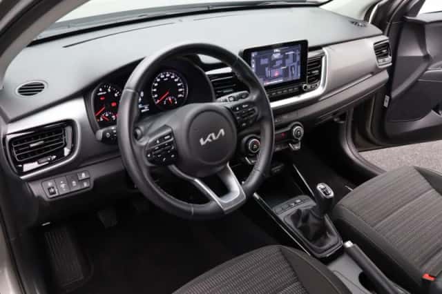 Kia Stonic (2023) thumbnail 33